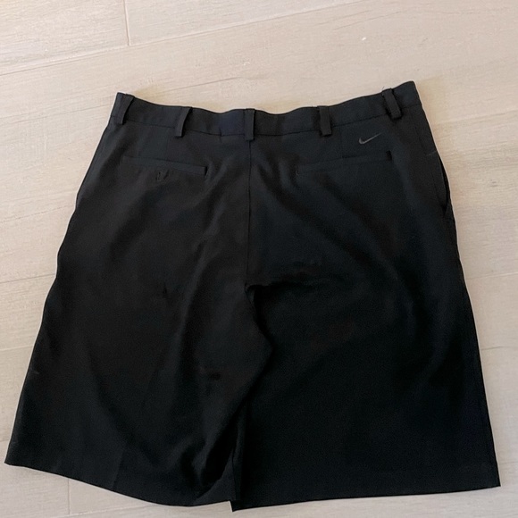 Nike Golf Dri-Fit Mens Performance Golf Shorts size 36 waist - Picture 3 of 4